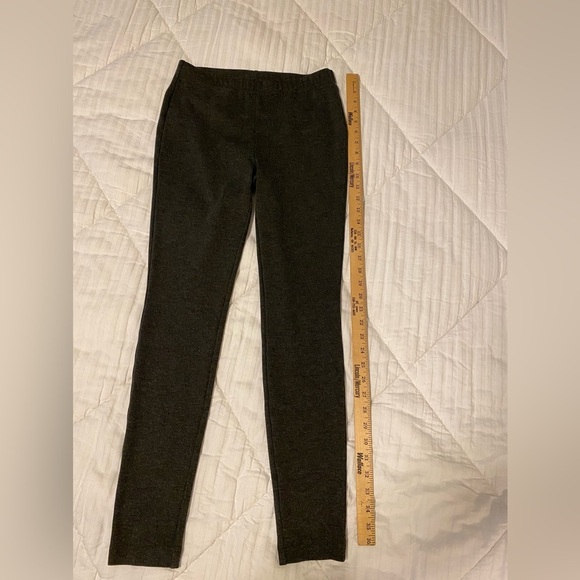 Chicos Fabulously Slimming Size 0 Leggings in Charcoal Gray Tummy Control panel - Picture 10 of 12